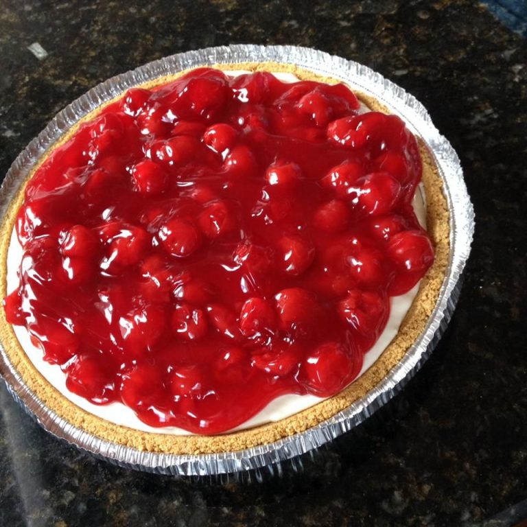 Cream Cheese Pie Recipe: Simple Steps, Ingredients, and Nutritional Tips