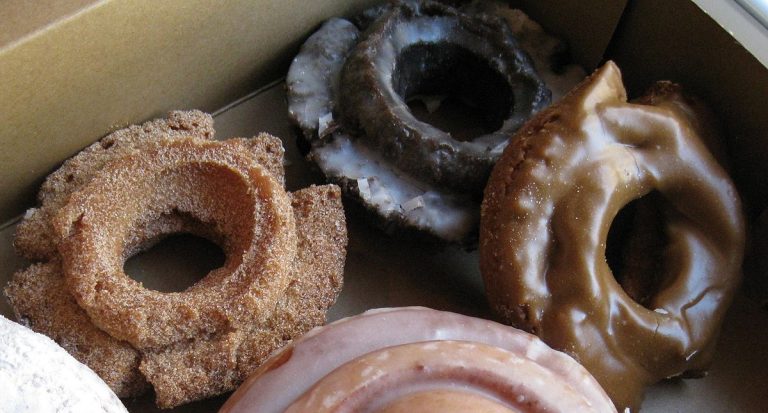 Plain Cake Doughnuts: History, Baking Tips, Serving Ideas, and Healthier Variations