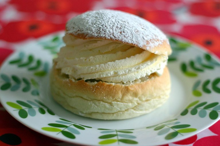 Semla: Traditional Swedish Fat Tuesday Buns & Delicious Twists