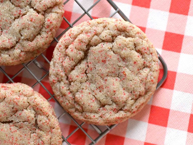 Chewy Strawberry Sugar Cookies: The Ultimate Recipe and Baking Tips