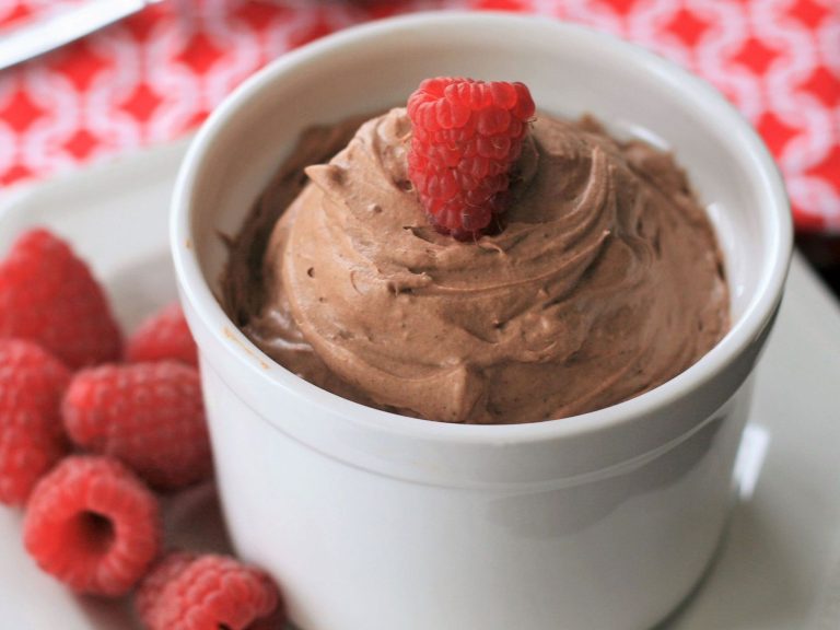 Quick Keto Chocolate Mousse Recipe: Low-Carb, Rich, and Creamy Dessert Delight