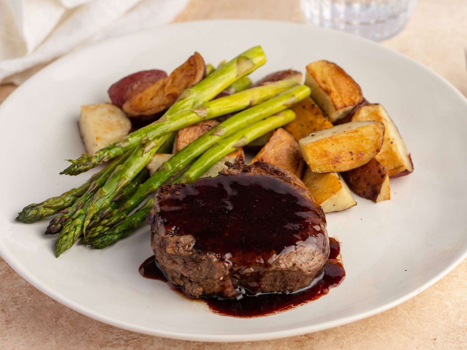 Filet Mignon With Rich Balsamic Glaze: Step-by-Step Recipe and Tips