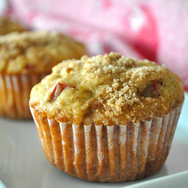 Aunt Normas Rhubarb Muffins Recipe: Healthier, Spiced, and Deliciously Unique