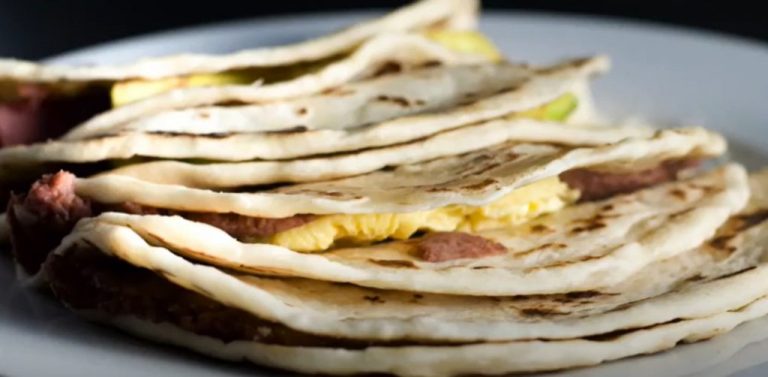 Honduran Baleadas: Authentic Recipes, Global Appeal, and Where to Find Them
