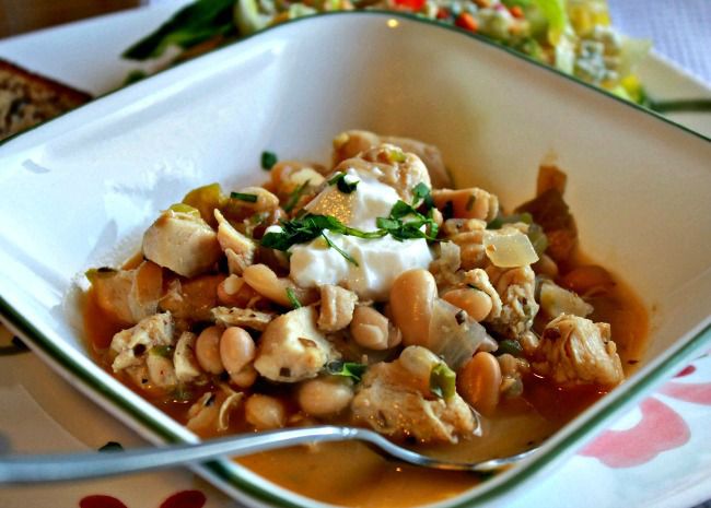 Cha Cha's White Chicken Chili: A Flavorful and Healthy Twist on Classic Comfort Food
