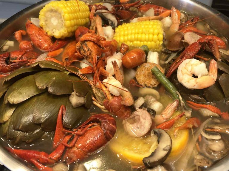 Louisiana Crawfish Boil: Traditions, Tips, and Recipes