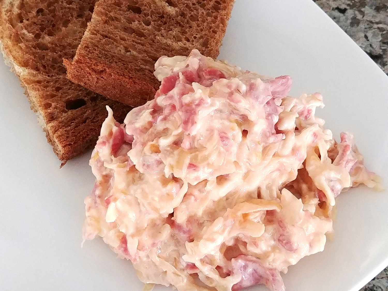 Reuben Dip Recipe with Serving Tips