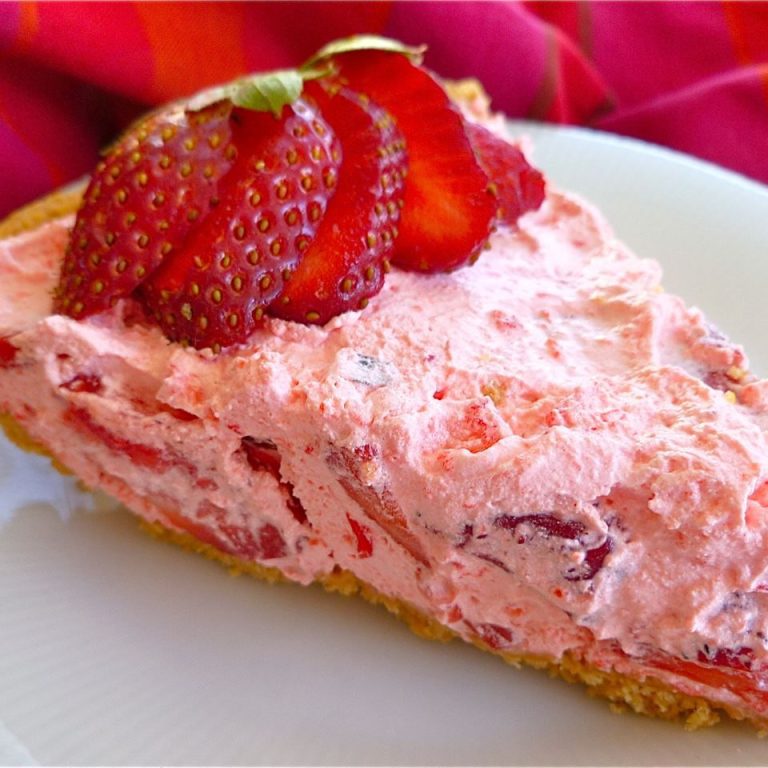 Fluffy Strawberry Pie Recipe: Delicious Variations, Toppings, and Serving Suggestions