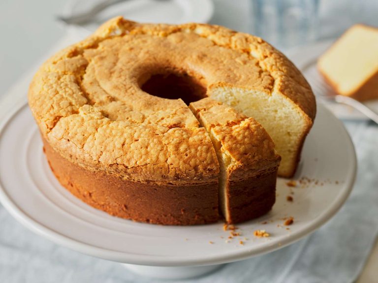 Cream Cheese Pound Cake: Recipes and Tips
