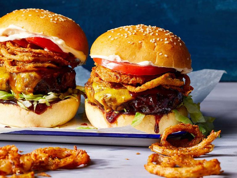 Red Robin Style Whiskey Sauced Burger With Onion Straws Recipe