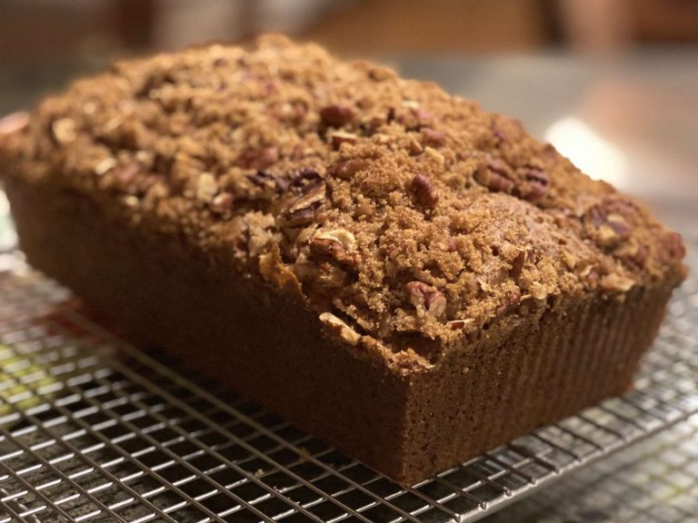 Spiced Applesauce Bread: Recipes, Tips, and Variations