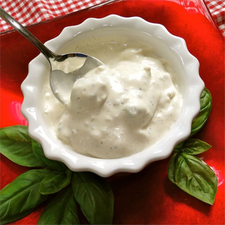 Bill Blue Cheese Dressing: Perfect for Salads and Wings
