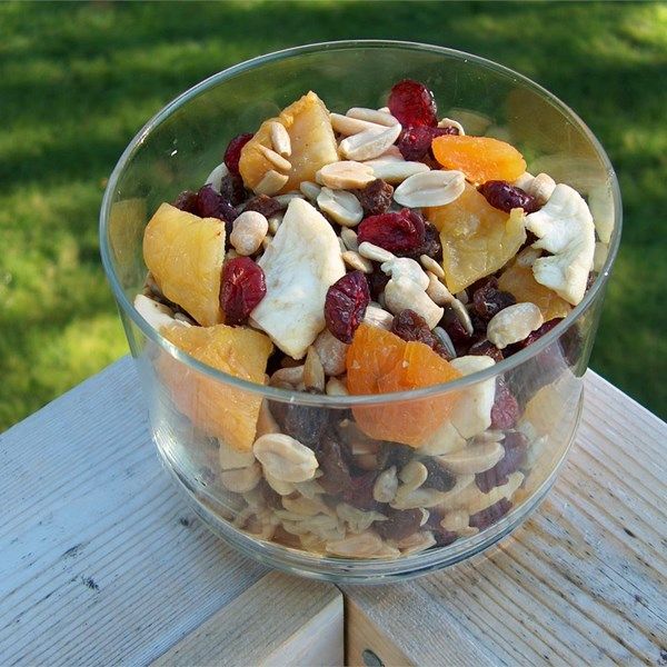 Terrific Trail Mix: Homemade Recipes, Storage Tips, and Top Brands Reviewed