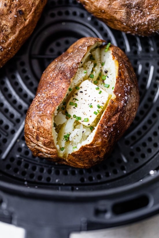 Air Fryer Baked Potatoes: Crispy, Healthy, and Delicious in No Time