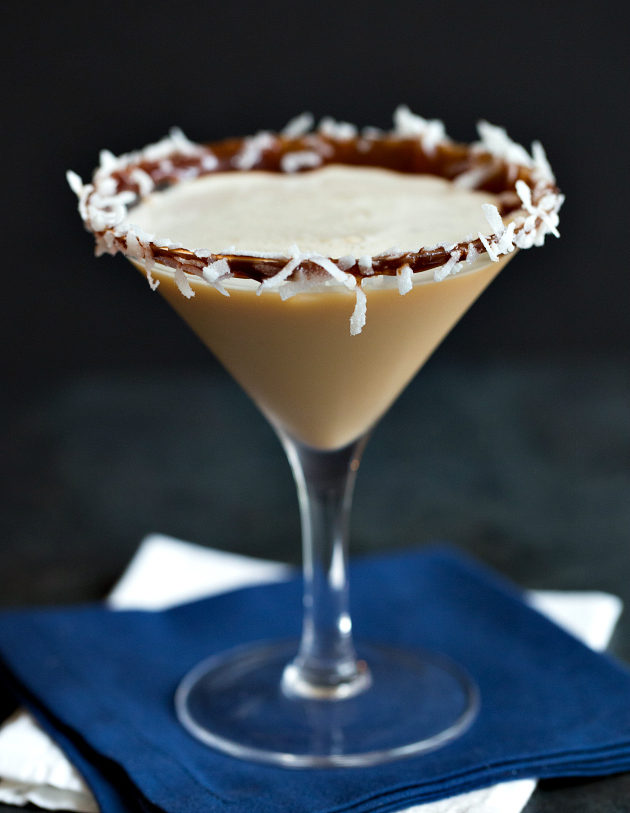 Almond Joy Cocktail: Recipe, Variations, and Pairing Tips
