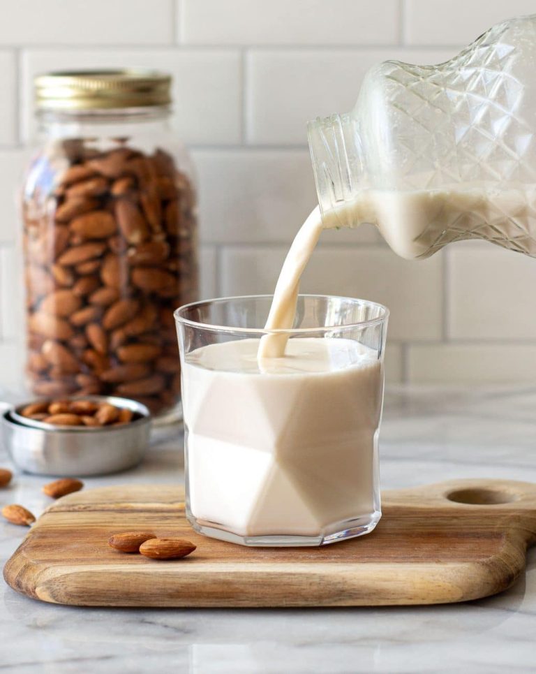 Homemade Almond Milk: Benefits, Recipes, and Storage Tips