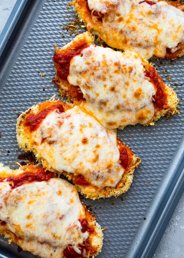 Baked Chicken Parmesan Recipe: Delicious Dinner in Under 30 Minutes