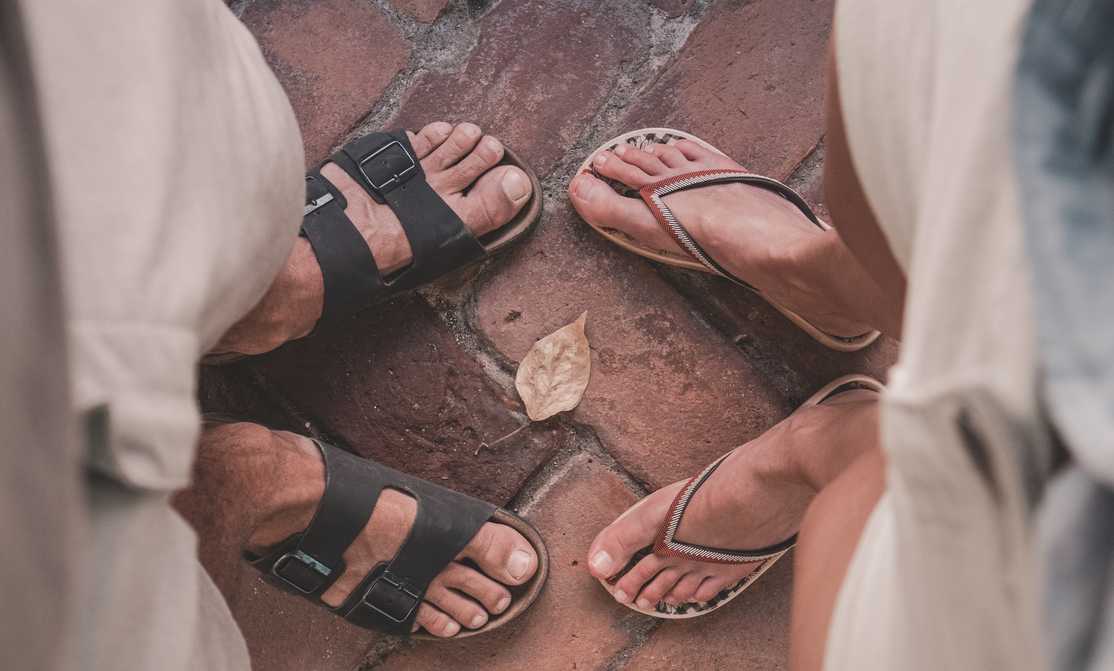 9 Best Flip Flops for Men: Stylish, Comfortable, and Budget-Friendly Options for Summer