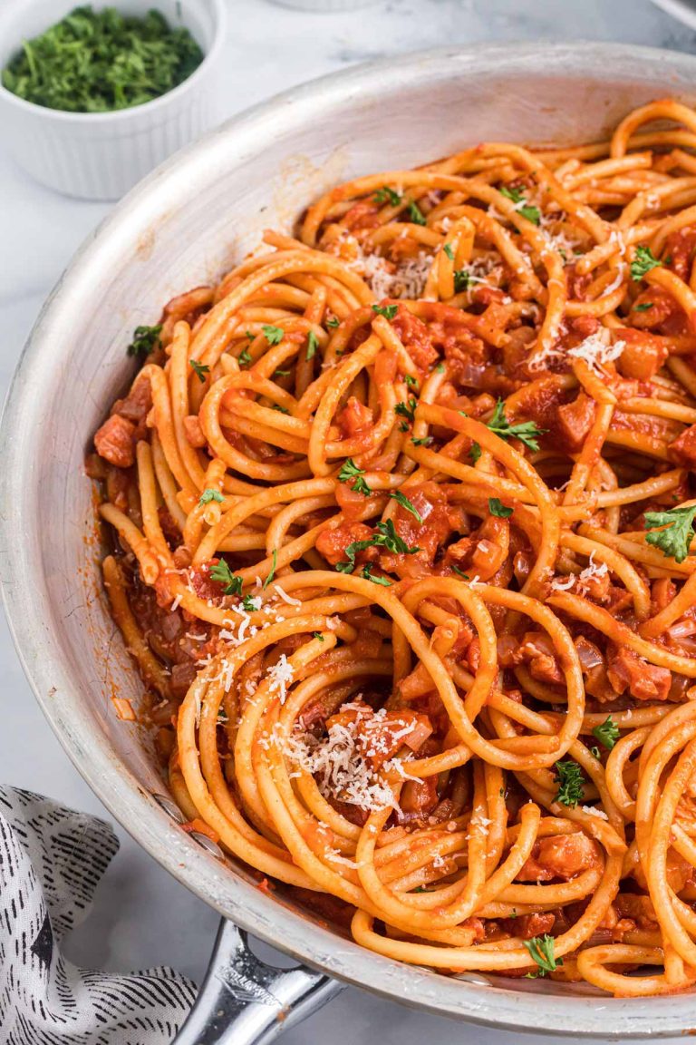 Bucatini Allamatriciana: Discover the History and Flavor