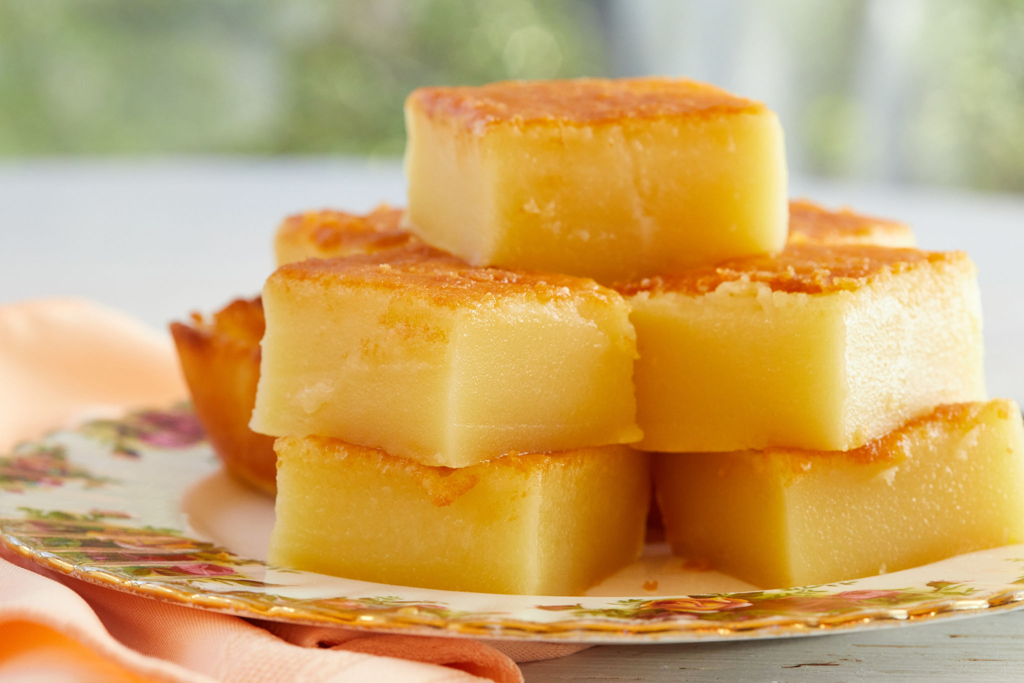 Ono Butter Mochi: A Hawaiian Dessert Guide