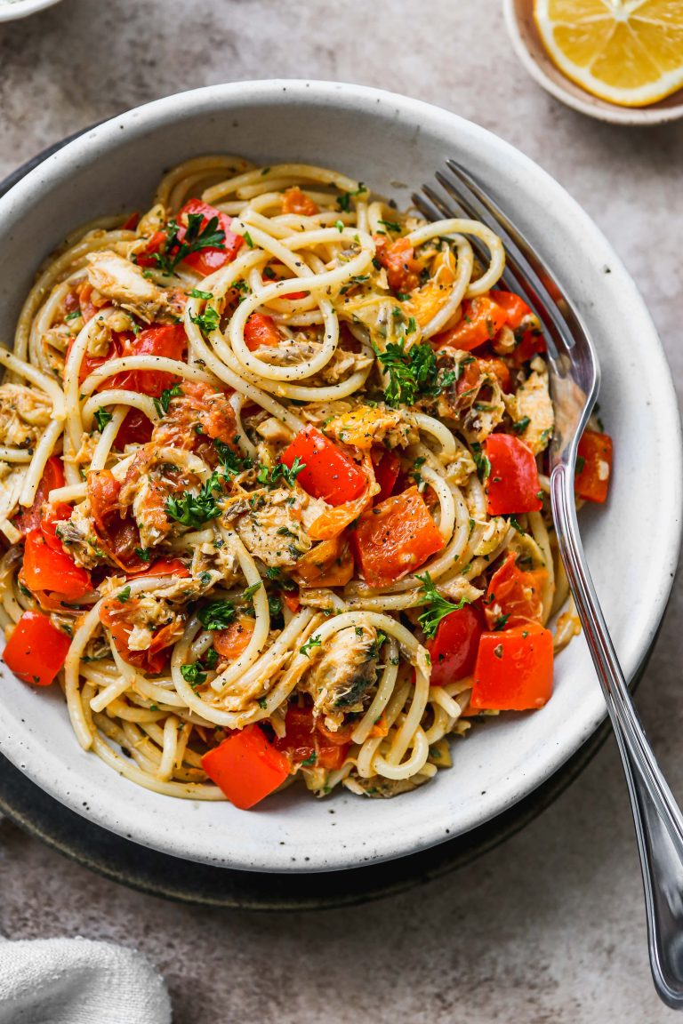 Tomato Basil Pasta: Delicious Recipe, Health Benefits, and Perfect Pairings
