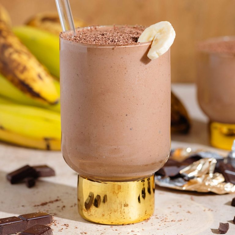 Chocolate Banana Smoothie Recipe for a Perfect Treat