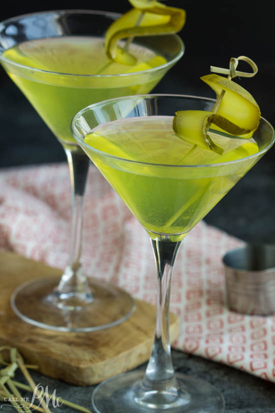 Dill Pickle Martini: Crafting the Perfect Cocktail and Food Pairings