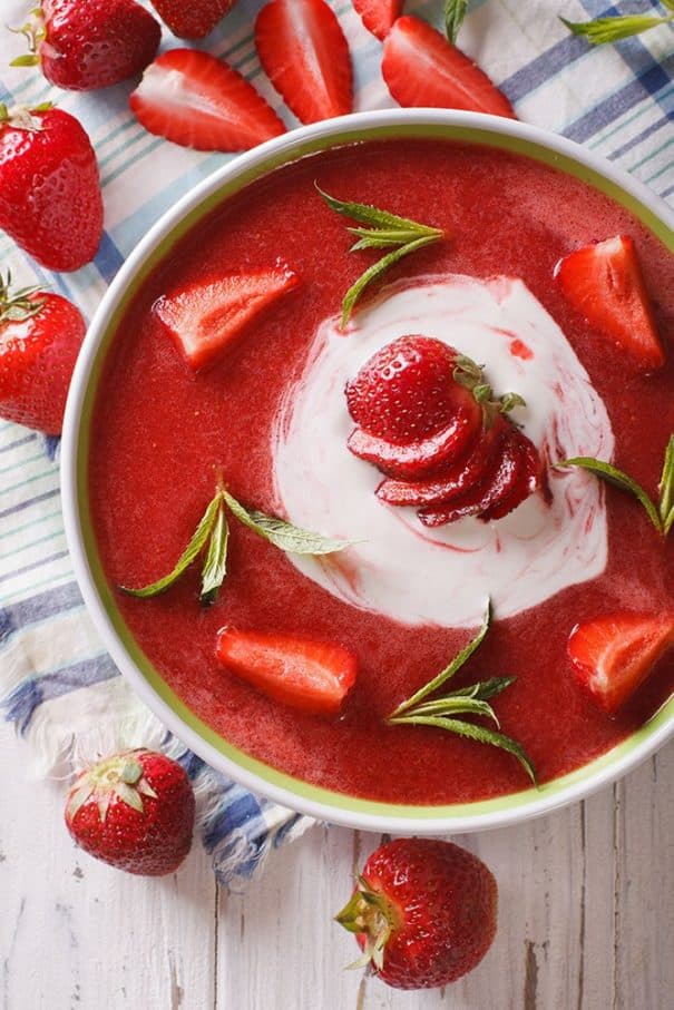 Chilled Strawberry Soup: A Refreshing Summer Delight with Health Benefits and Easy Recipes