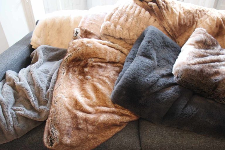 9 Best Blankets for Comfort: Top Picks for Every Season and Style