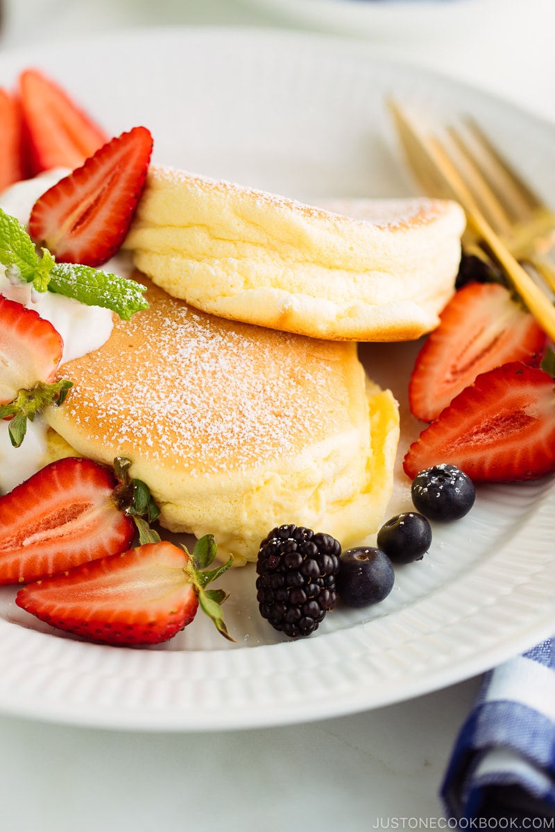 Japanese Style Fluffy Pancakes: A Guide to Soufflé Heaven