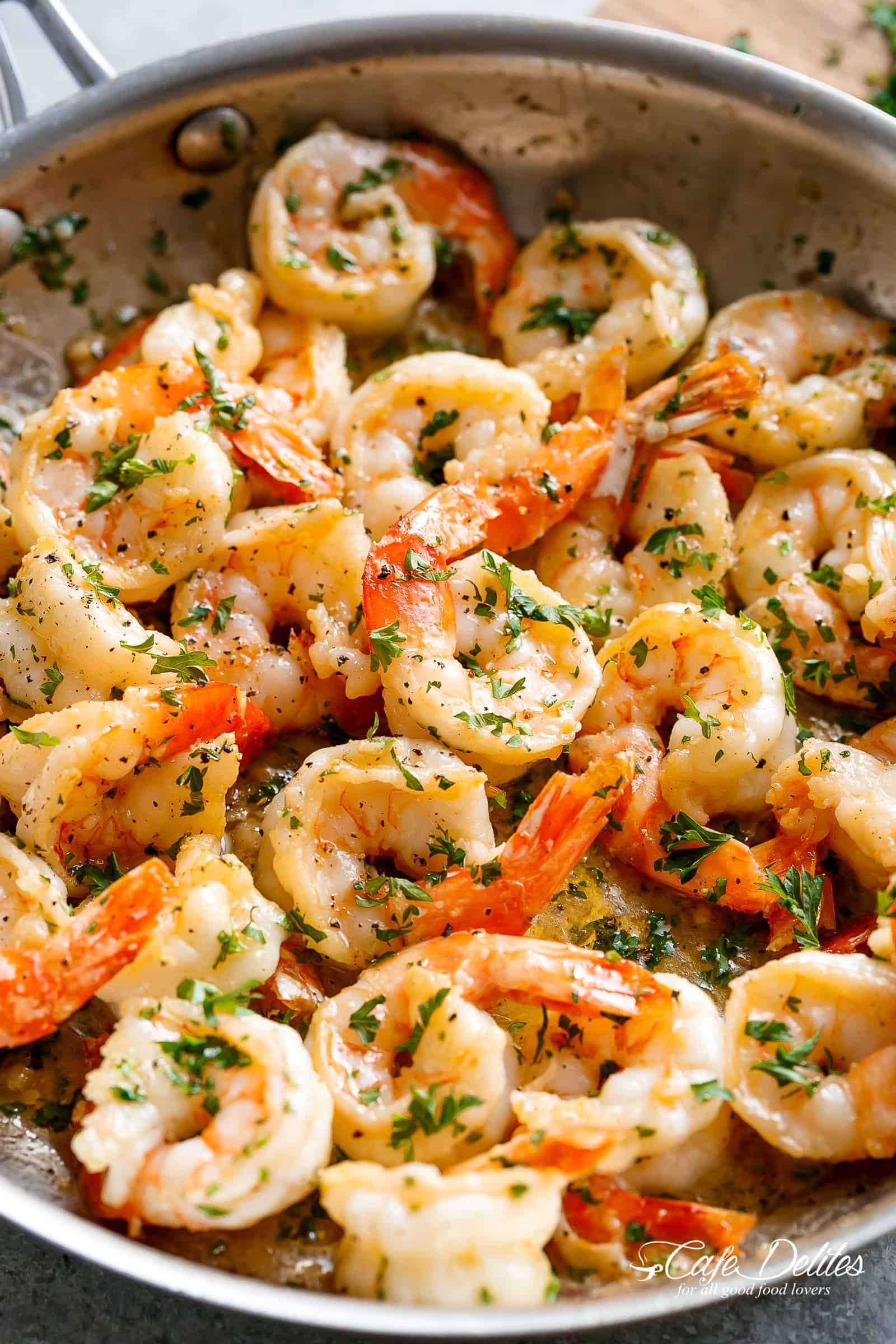 Shrimp Scampi Bake Recipe: A Restaurant-Quality Garlic Butter Delight