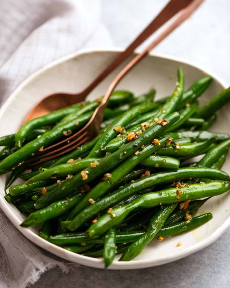 Green Beans With Bacon: A Delicious and Easy Side Dish Recipe