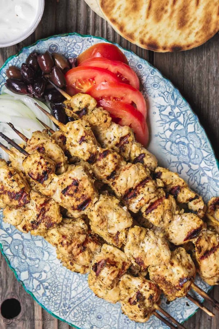 Greek Chicken: Authentic Recipes, Cooking Tips, and Top Restaurant Picks