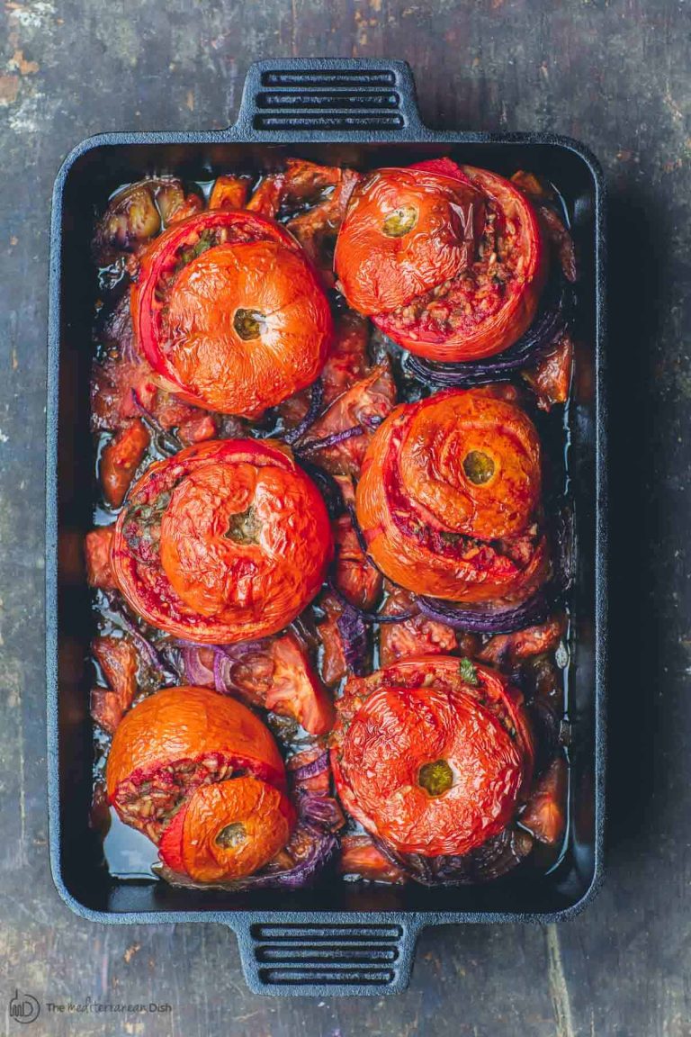 Stuffed Tomatoes Recipes: Meat, Vegetarian, and Seafood Options