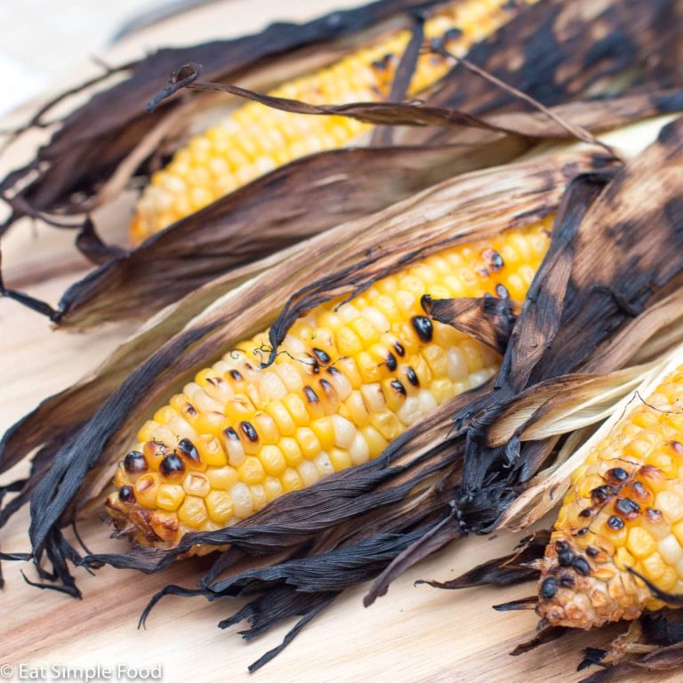 Corn on the Cob in the Husk for Perfect Flavor and Tenderness