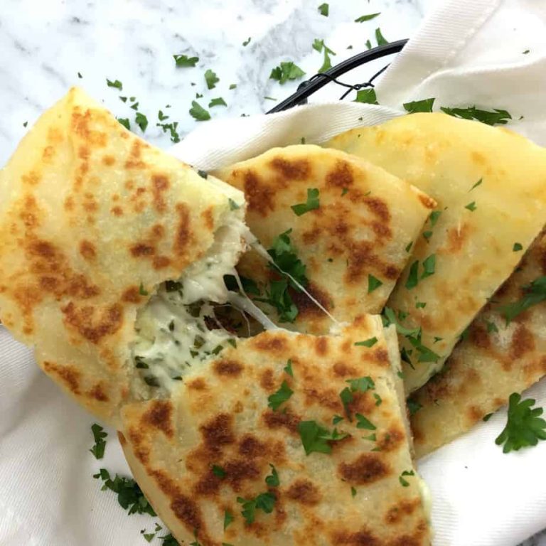 Garlic Cheese Flatbread Recipe: Easy, Healthy, and Versatile