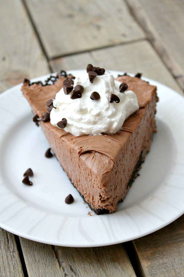 No Bake Nutella Pie: Quick and Delicious Dessert Recipe