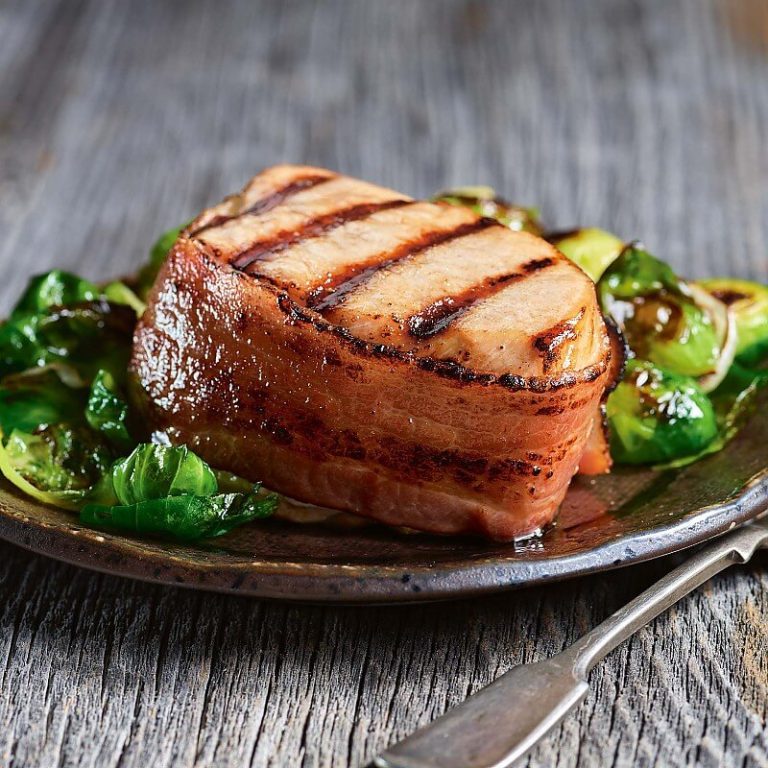 Bacon Wrapped Pork Chops: Easy Recipe and Cooking Tips for a Gourmet Dinner
