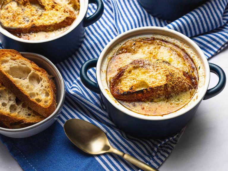 French Onion Soup: History, Tips & Perfect Recipe for Delicious Results