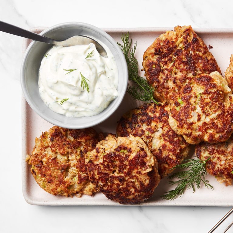 Salmon Patties With Dill Sauce: Easy Recipe and Nutritional Benefits