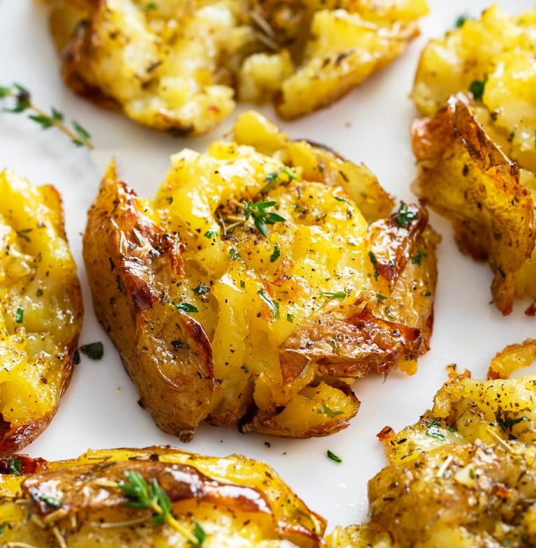 Smashed Potatoes: The Ultimate Guide and Serving Ideas