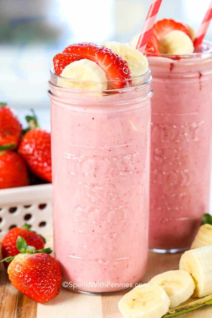 Strawberry Banana Protein Smoothie: Recipe, Benefits & Best Blenders Reviewed