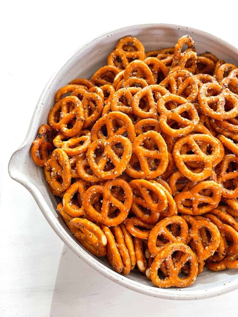 Spicy Pretzels: Popular Flavors, Health Tips, and Homemade Recipes