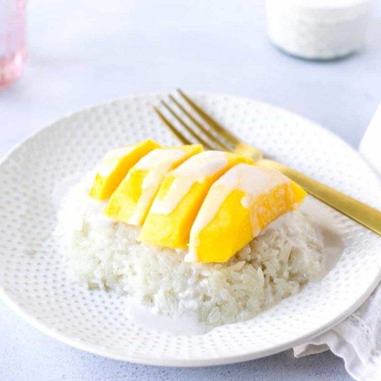 Sweet Sticky Rice and Mango: A Delicious Dive into Thailand’s Beloved Dessert