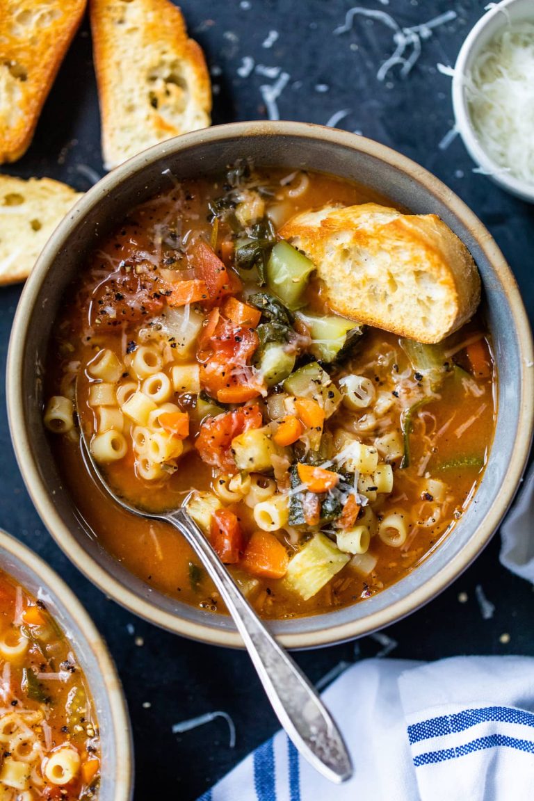 Minestrone Soup: Fresh Ingredients, Nutritional Benefits, and Perfect Pairings