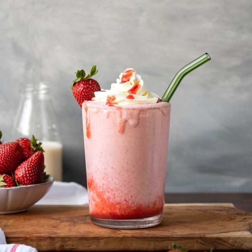 Strawberry Shake: Easy Recipe & Nutritional Benefits