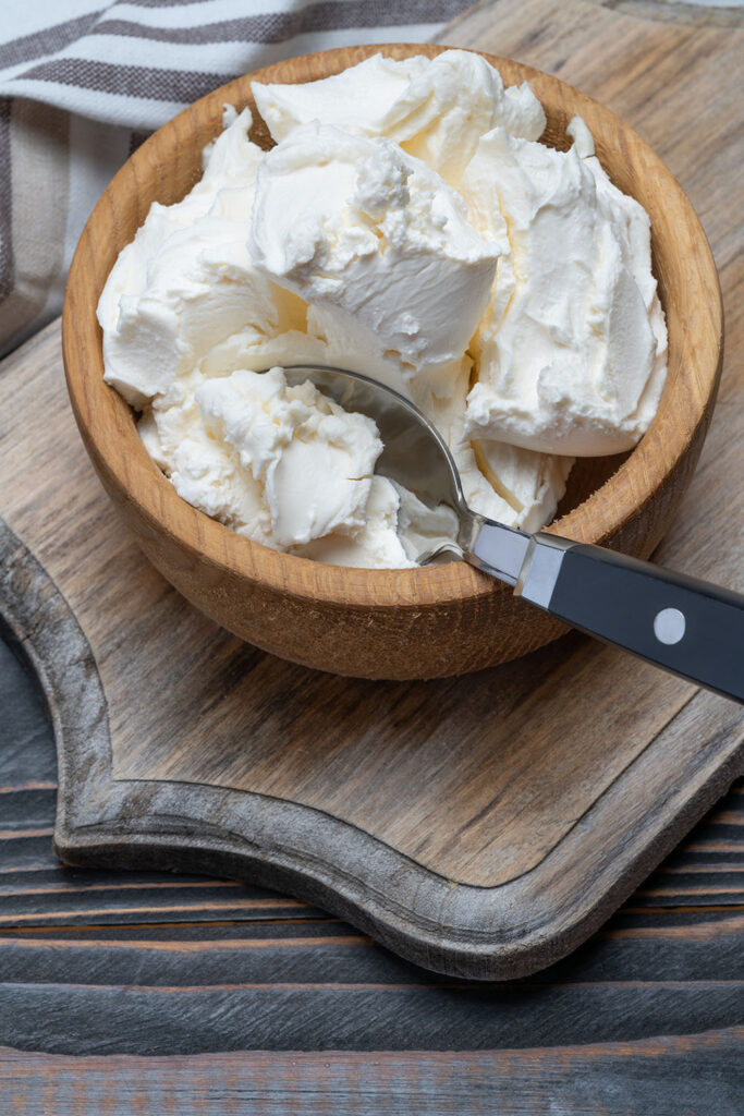 Mascarpone Substitutes: Affordable, Accessible, and Dairy-Free Options for Every Recipe