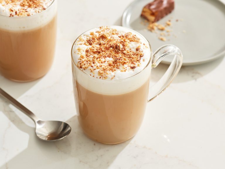 Flavored Lattes: Popular Varieties, Health Tips, and Alternatives
