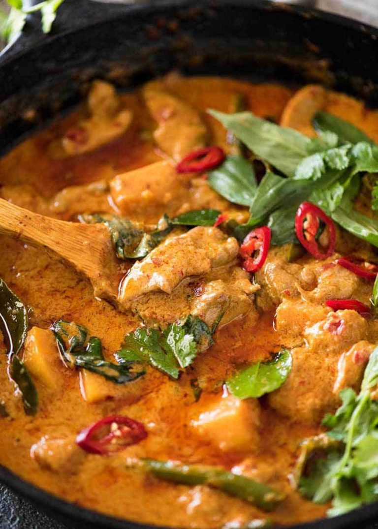 Thai Red Chicken Curry: Origins, Health Benefits, and Perfect Pairings Explained