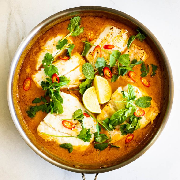 Fish Filet in Thai Coconut Curry Sauce – Recipe, Benefits, and Variations